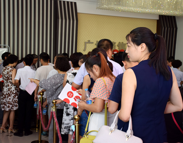 喜報(bào)！捷報(bào)！一經(jīng)推出即成隴南商業(yè)傳奇！