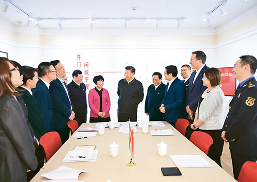 習(xí)近平：堅(jiān)持、完善和發(fā)展中國(guó)特色社會(huì)主義國(guó)家制度 與法律制度